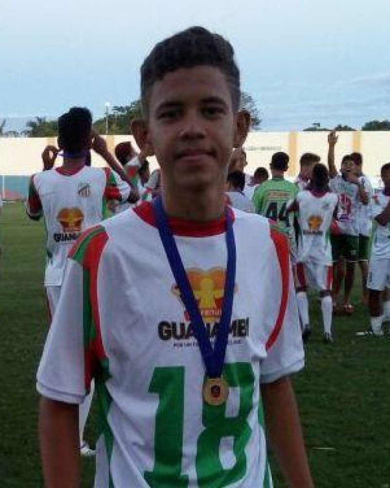 Detalhes do jogador Pedro Henrique Bonfim Fagundes Moreira (Péu)
