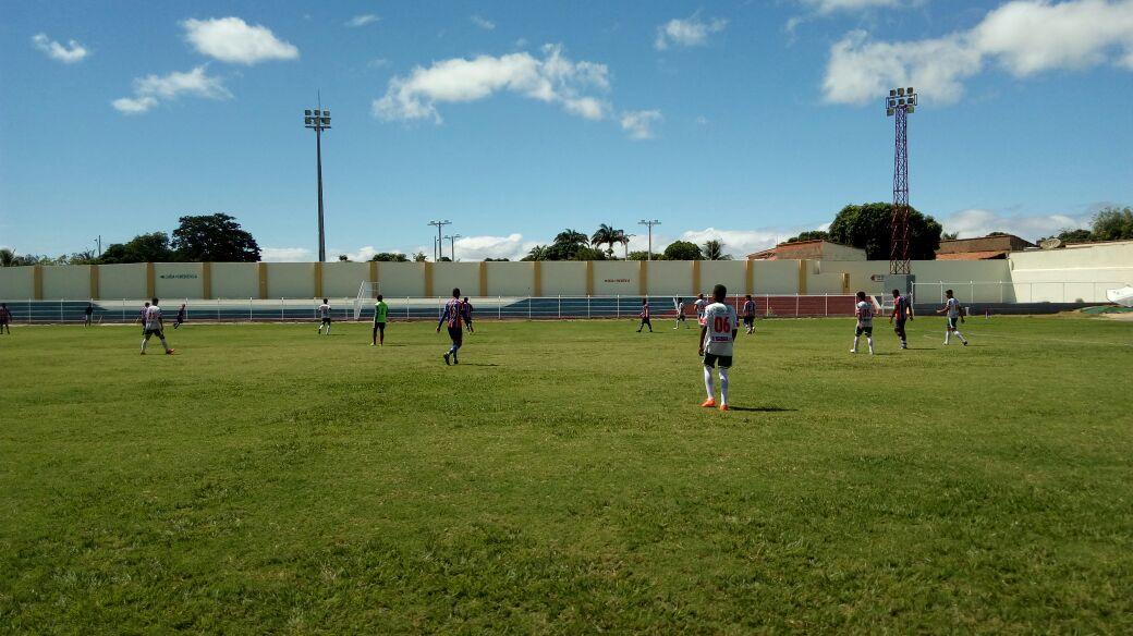 Atletas da Portuguesa de Mandacaru se prepara para estreia no Guanambiense 2018