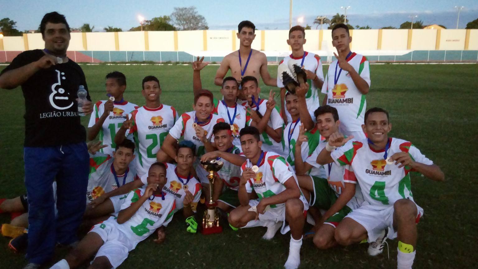 Massagista Lucas Pet solta o verbo na pré-seleção