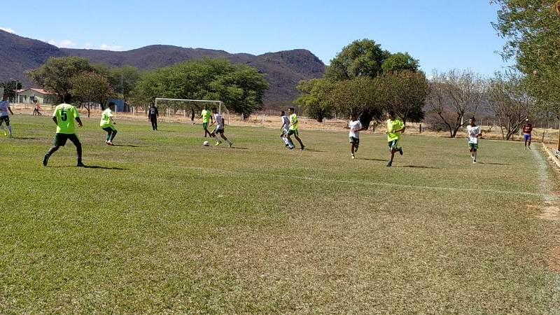 Portuguesa de Mandacaru e Palmeirinha empatam em jogo preparatório no IF Baiano Portuguesa de Mandacaru e Palmeirinha empatam em jogo preparatório no IF Baiano