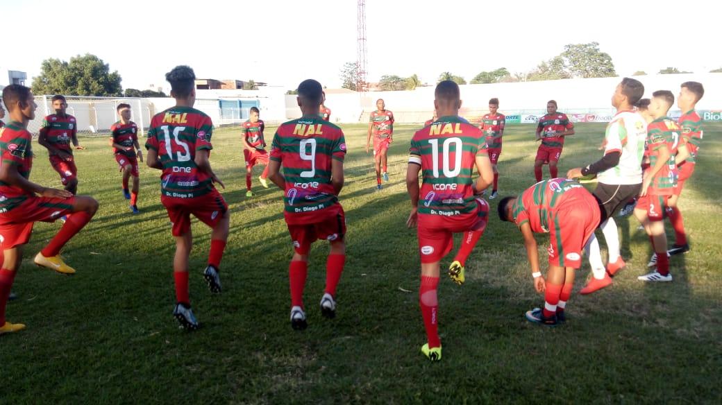 Portuguesa de Mandacaru perde para o Palmeirinhas e se complica no Campeonato Guanambiense Sub-17