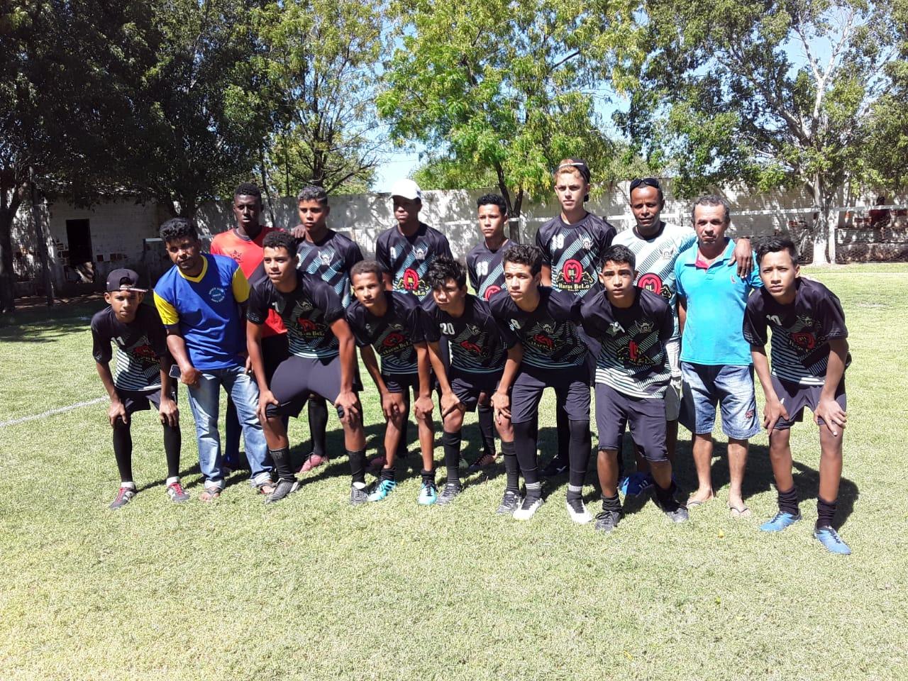 Sub-15 vence de virada, mas o Sub-17 tropeça na estreia do 5º Campeonato Society em Matina Sub-15 vence de virada, mas o Sub-17 tropeça na estreia do 5º Campeonato Society em Matina