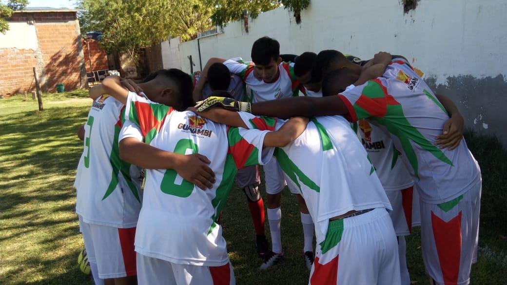 Sub-15 vence de virada, mas o Sub-17 tropeça na estreia do 5º Campeonato Society em Matina Sub-15 vence de virada, mas o Sub-17 tropeça na estreia do 5º Campeonato Society em Matina